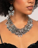 The McKayla - Paparazzi Accessories - Silver- Zi Collection 2024 - PRECLAIM